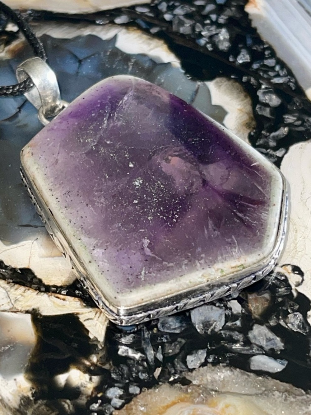 Beautiful Large Auralite Amethyst Pendant 2 1/2” - Picture 11 of 17